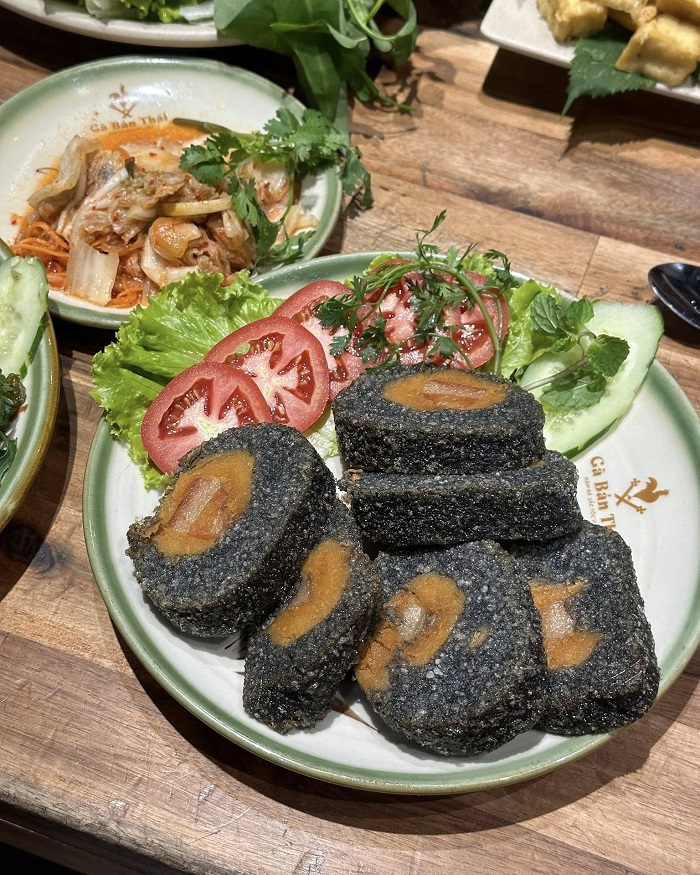 Bánh chưng đen Tây Bắc không chỉ ngon mà còn rất ý nghĩa với bà con Tây Bắc