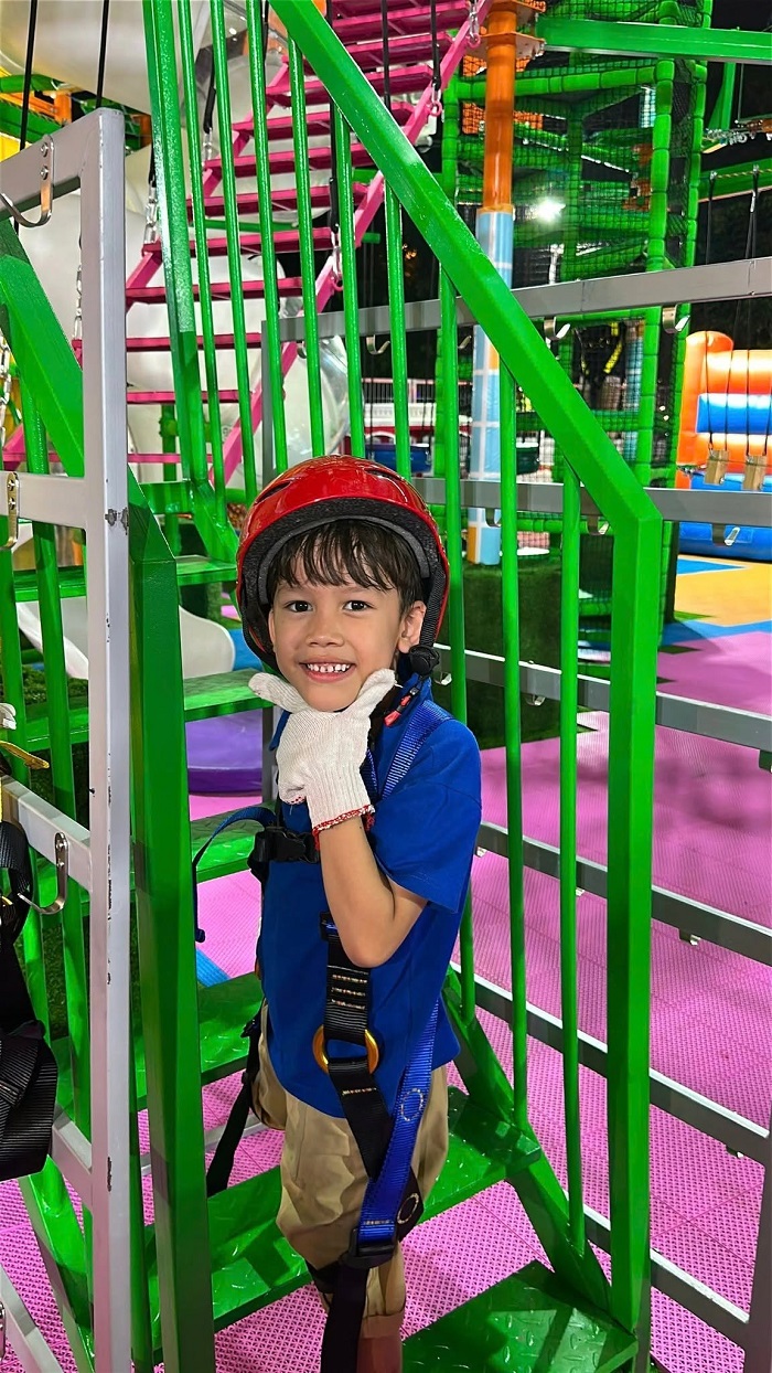 Các bạn nhỏ được thỏa thích tham gia trò chơi yêu thích khu vui chơi ở Sài Gòn cho trẻ em 