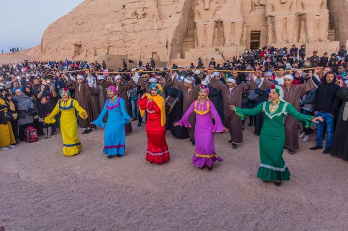 Lễ hội Abu Simbel diễn ra tại quần thể đền đá cổ Abu Simbel ở miền Nam Ai Cập - Ảnh: Egypt United Tours