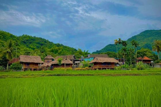 Bản Nhót Mai Châu tuy ít người biết nhưng đẹp ngẩn ngơ