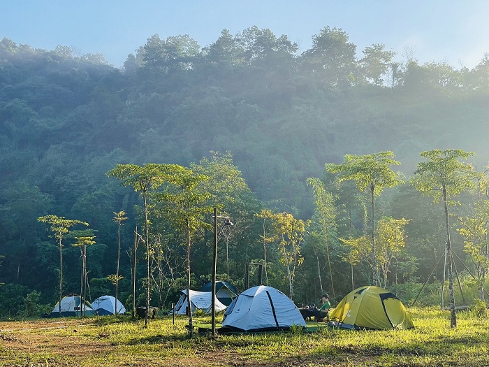 Hồ Đồng Chanh Hòa Bình thích hợp là nơi cắm trại thư giãn