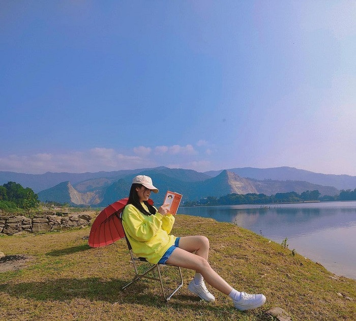 Bất kể mùa nào, hồ Đồng Chanh Hòa Bình cũng đẹp