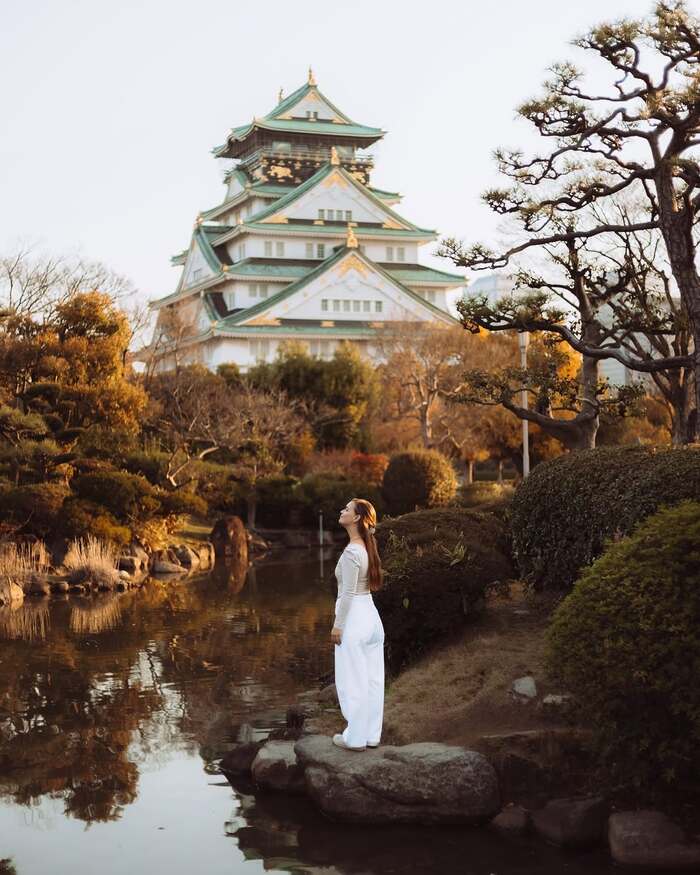 Tổng hợp các địa điểm ngắm lá đỏ Nhật Bản - Lâu đài Osaka