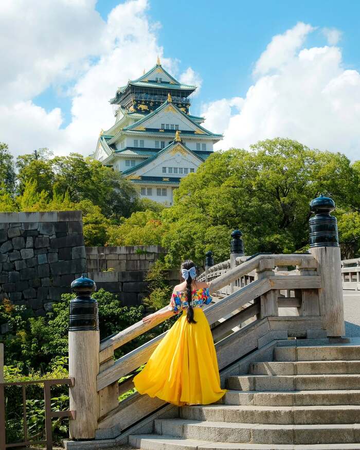 Tổng hợp các địa điểm ngắm lá đỏ Nhật Bản - Lâu đài Osaka