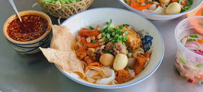 Đi du lịch Đà Nẵng hay Nha Trang hợp với gia đình hơn? So sánh hai điểm du lịch nổi tiếng