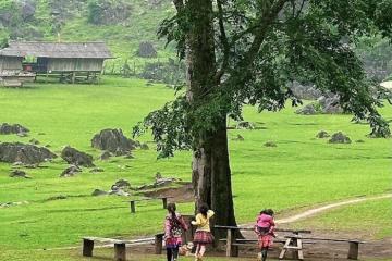 Hang Táu Mộc Châu - làng nguyên thủy mang vẻ đẹp an yên, dịu dàng đến lạ