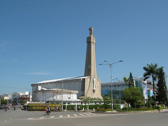 du lịch Long Xuyên - Nhà thờ chánh tòa Long Xuyên