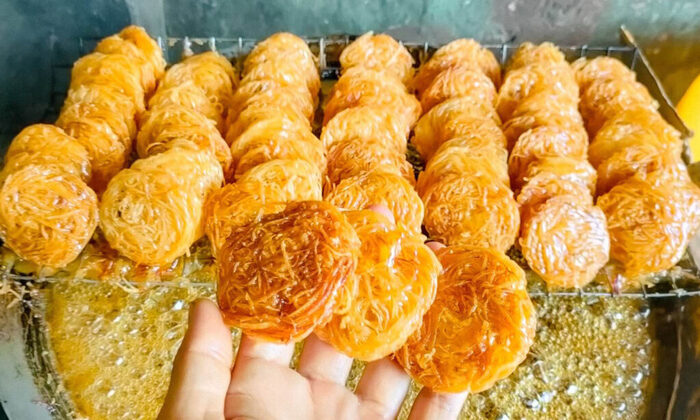 du lịch Bình Thuận mua bánh rế về làm quà