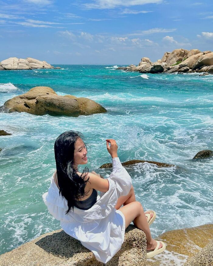 du lịch Bình Thuận nổi tiếng với khung cảnh biển xanh, nắng vàng