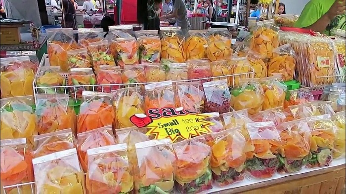 Du lịch Thái Lan nên mua trái cây sấy về làm quà