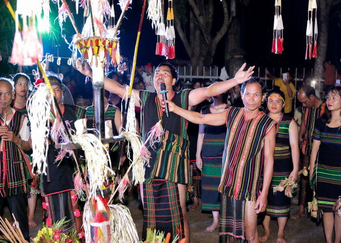 Lễ mừng lúa mới của người M'Nông một trong những lễ hội truyền thống Bình Phước lau đời